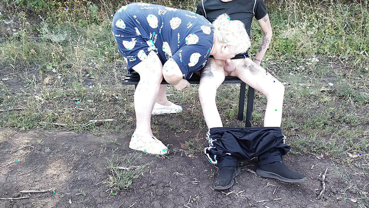 A girlfriend in a public park jerks off my dick until I cum