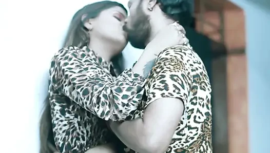 Sautele bhaiya aap mujhe chod ke mera bur faar do