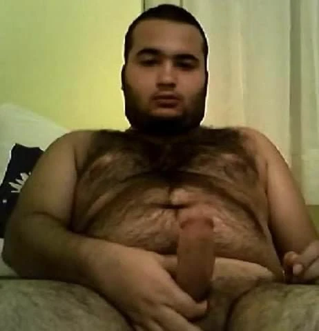 Hairy turkish cub jerking off