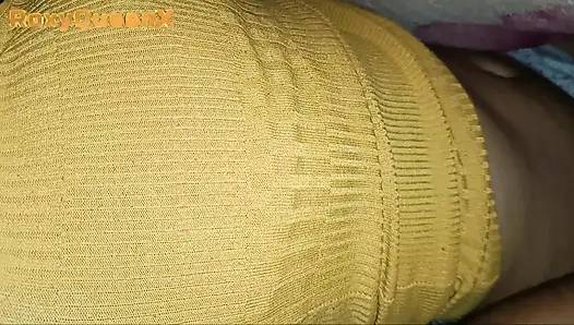 Моя 18-летняя сводная сестра попросила меня одолжить ее деньги, и тогда я воспользовался ей