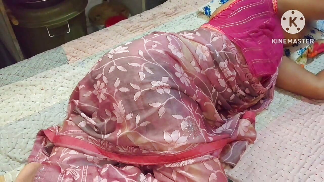 Phkumari bhabhi so Rahi hai Dewar ne video banai xmaster xx desi village bhabhi