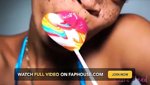 Трахнули в ум Shiny Lips Lolly (стандартное определение)