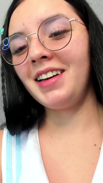 Must-see moment from "Hey papi puedo ser tu putita personal virtual? Me encanta disfrazarme como una chica inocente y putona"