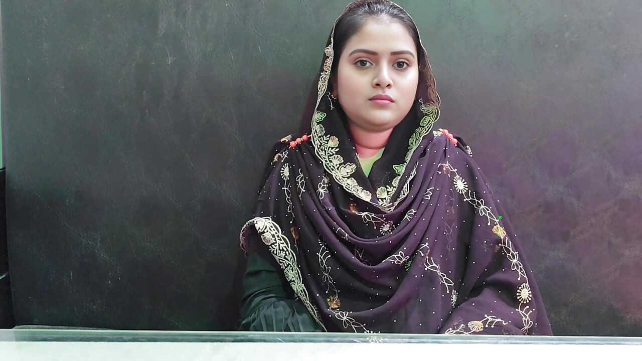 Eshita indian Fan came to meet my big fan and went to the fan's house and had sex with him.(Full Bangla Voice)