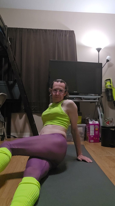 Sissy Cross-dresser After-workout Tease