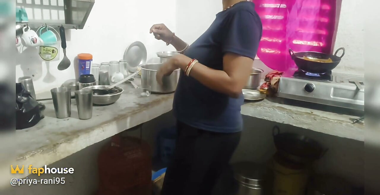 Season 387. Bhabhi Fucking in Kitchen After Cocking Lick