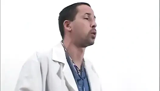 Büyük yarak emiyor amcık yalıyor amcık sikişi, parmaklama