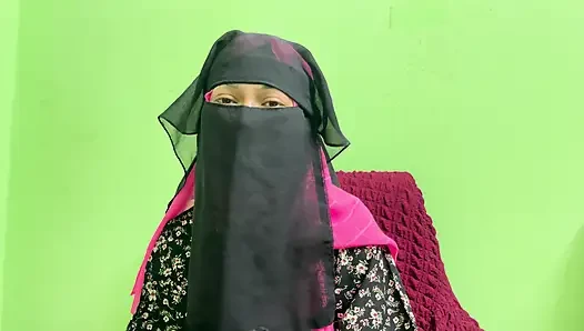 Nyonya kamu gila!