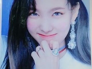 Nayeon (dos veces) cumtribute 2