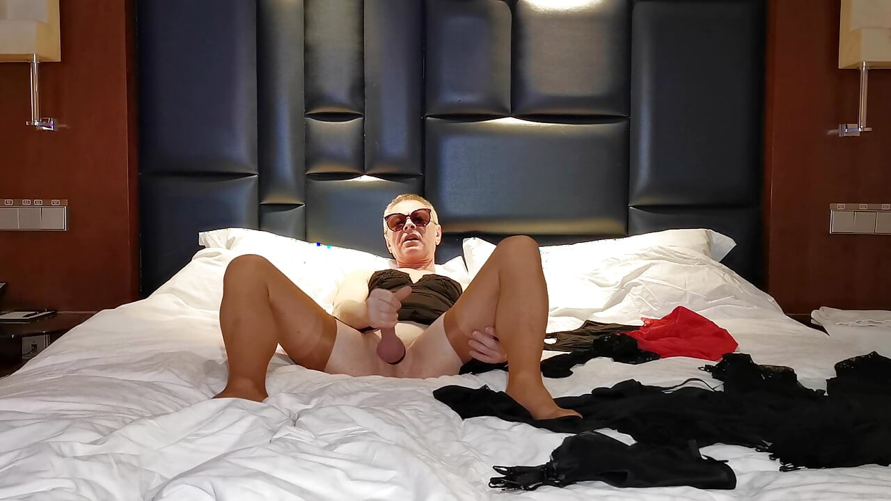 Nylon Slut Michelle Web Show From Beijing Hotel - Episode Ii