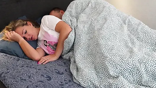 Bangunin Hungover... Dia sudah ada di dalam diriku