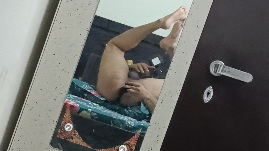 印度同性恋巨大的假阳具屁股操逼