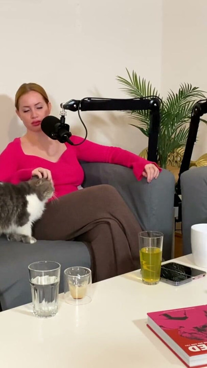 Shona River 被 Rocco Siffredi 创伤 | 片段 2