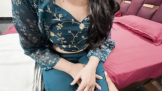 Girlfriend Ko Oyo Le Ja Ke Uske Sath Har Position Mein Sex Kiya