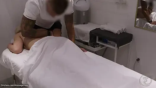 Client Switches Roles and Turns into the Masseuse!