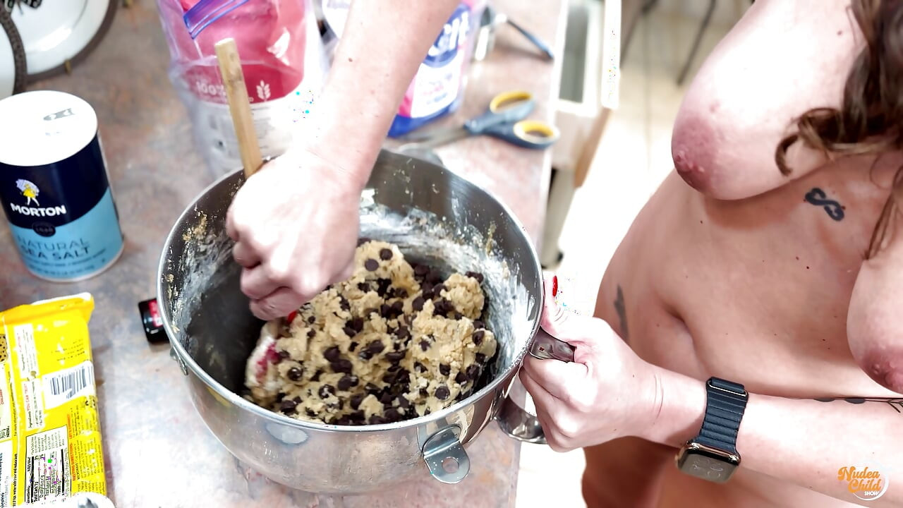 The Nudea Cooking show - Chocolate Chip Cookies