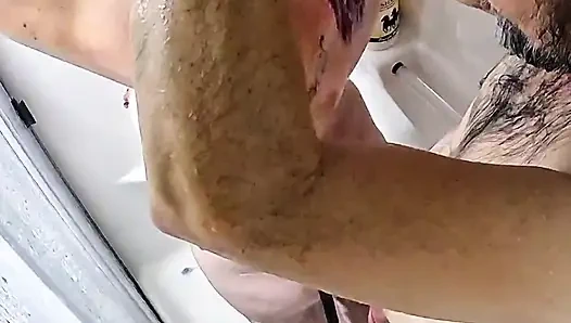 Kocası için duşta sürpriz oral seks