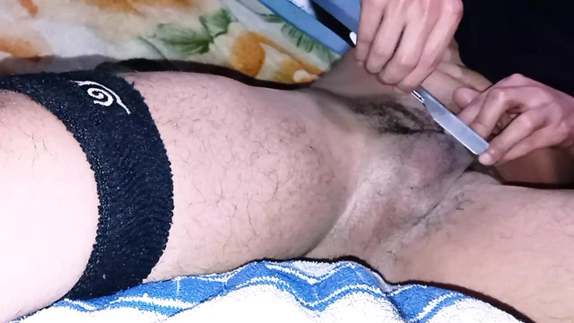 Бритье сисси