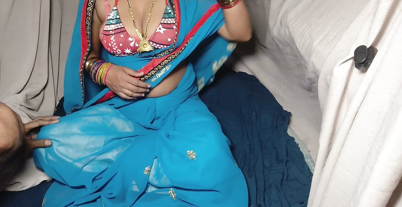 Desi sexy wife hot bikni and sky blue saree hot pussy sex