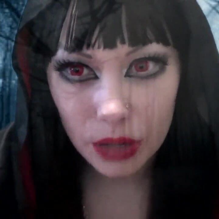 Vampire Mistress will byte you and transform you to her slave