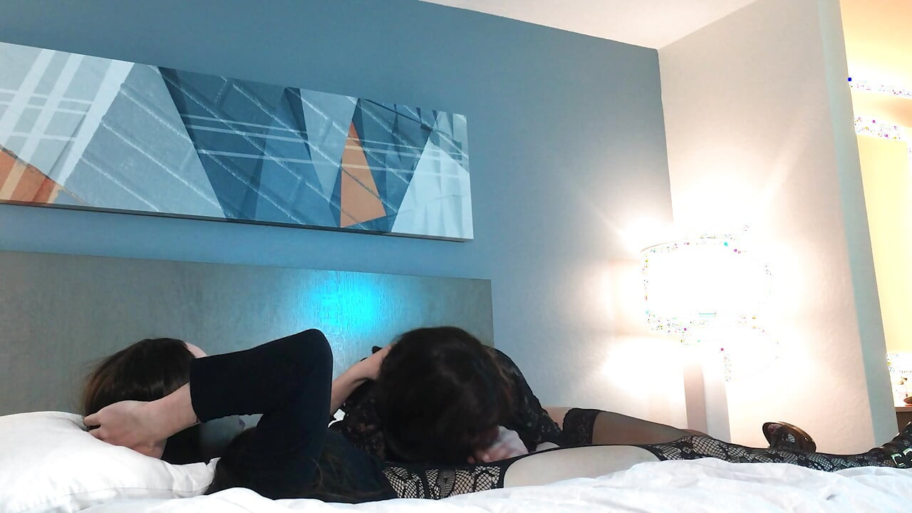 Crossdresser Bailey Willde chupando femboy Jasmyne Jaye - compilación 9