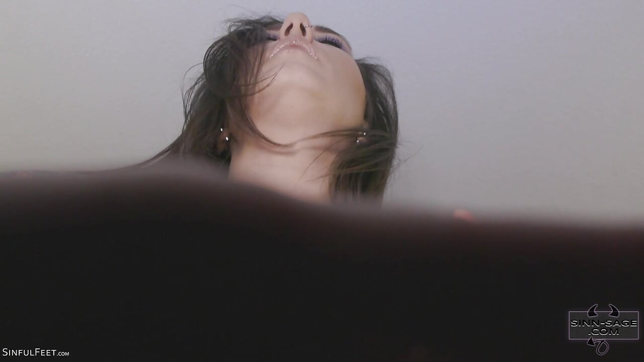 Bí mật chị kế