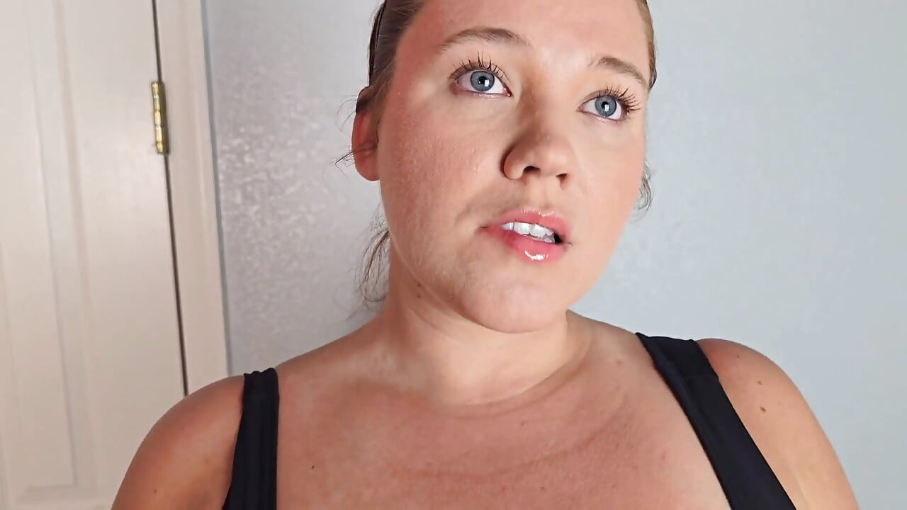 Horny Divorced Church Whore Cumfest Bukkake Part 2