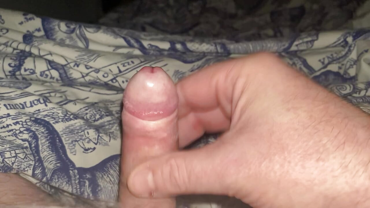 Sehr kleiner schwanz, handjob und abspritzen