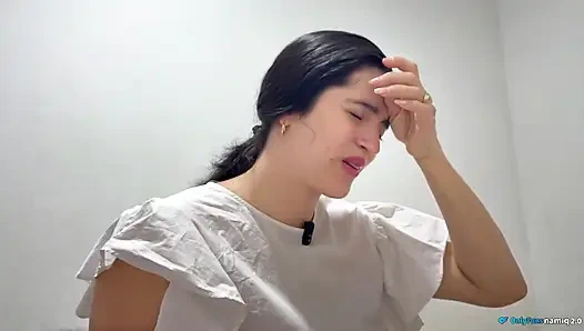 Sürpriz hediye üvey kız kardeş onu mutlu etmek için amından vazgeçiyor