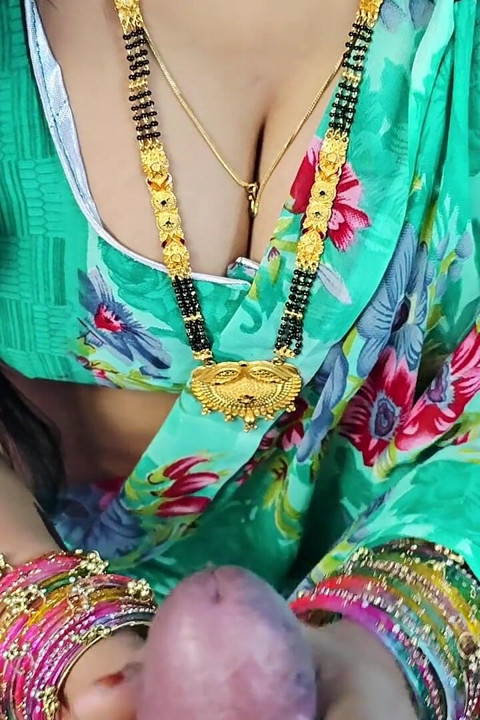 Bhabhi did blue job in Hindi voice