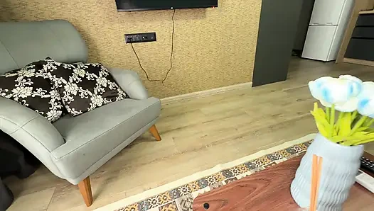 I came to look after my friend's sister and fucked her in her tight pussy