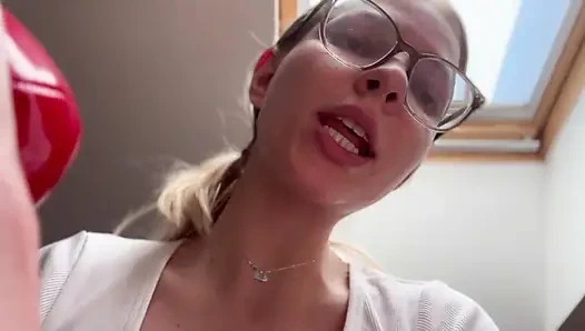 Удары по яйцам, ASMR - шептание - женское доминирование