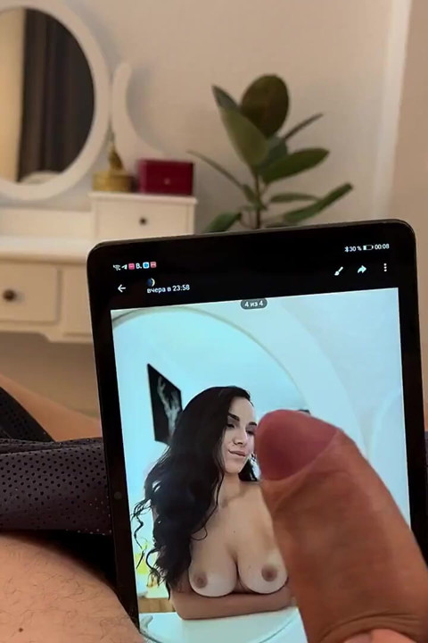 Stepmom Got a Large Portion of Cum on Her Face and Glasses