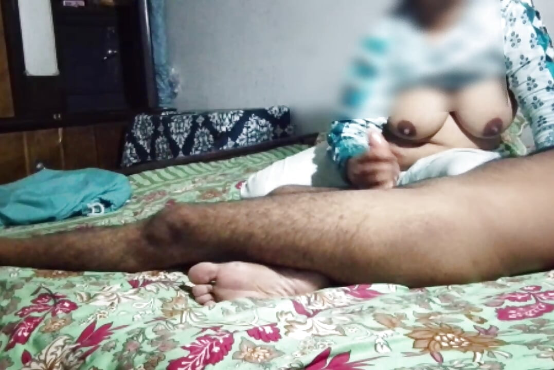 Bhabhi ko me hai la sakta hu