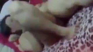 Arab lesbias 2 ways dildo