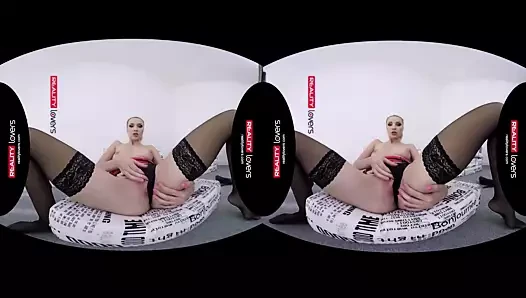RealityLovers VR - Handy Chelsy