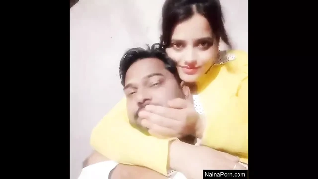 Today Exclusive- Hot look Desi Couple Romance...