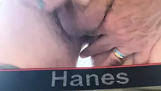 Üvey babamın dediğini yapıyorum