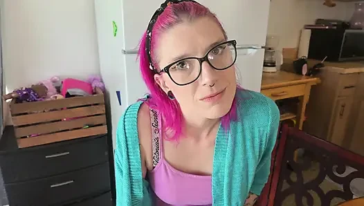 Üvey anne aşağılığı buluyor