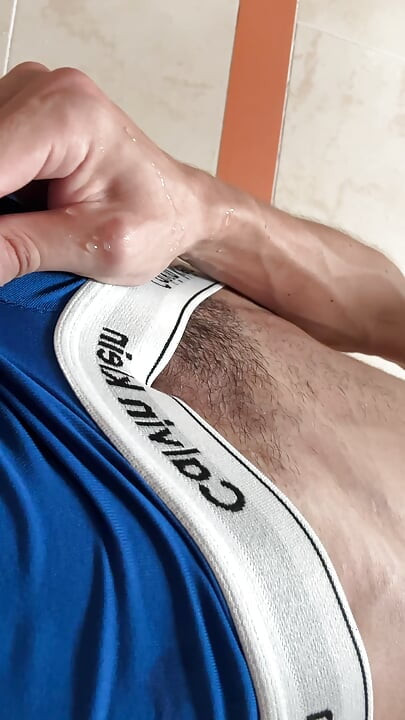 colombian twink giving love himself in the bath