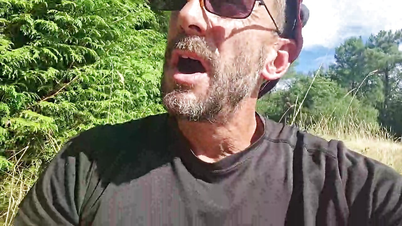 in a field and cumshot on plants, remi06cam4