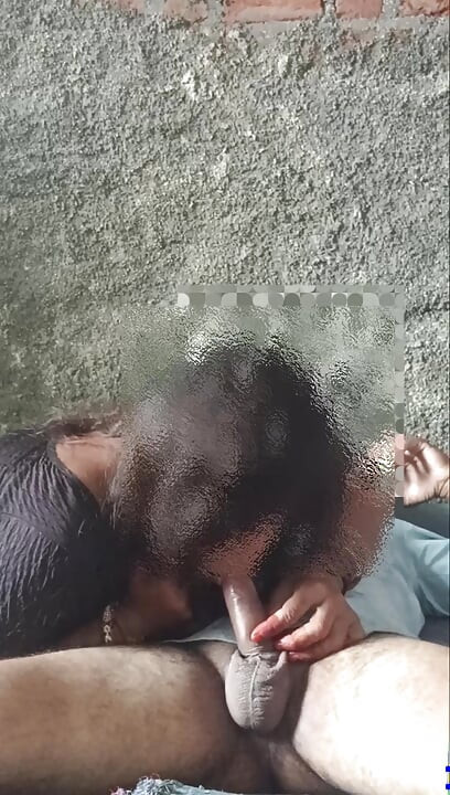 باهو أبني ساسور كي أرض في بيثكار، أبني موتي جاند مارفاي باهو ساسور كي ناجاياج سامبانده باهو هوميوم سيروج أبني غاند تشودواتي هاي ديسي جي
