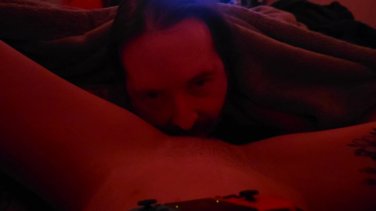 Good Gamer Girl Part 1