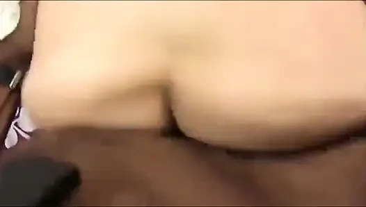 Pembe amcık solgun kızıl saçlı büyük zenci yarağı tarafından sikiliyor