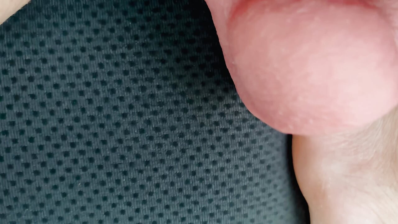 En El Coche Paro En Un Aparcamiento Para Dillar Mi Coño Como Una Puta, Arriesgándome a Que Me Sorprendan Desconocidos