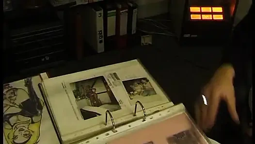 Spex brunette sucking cock and getting doggystyled in pov