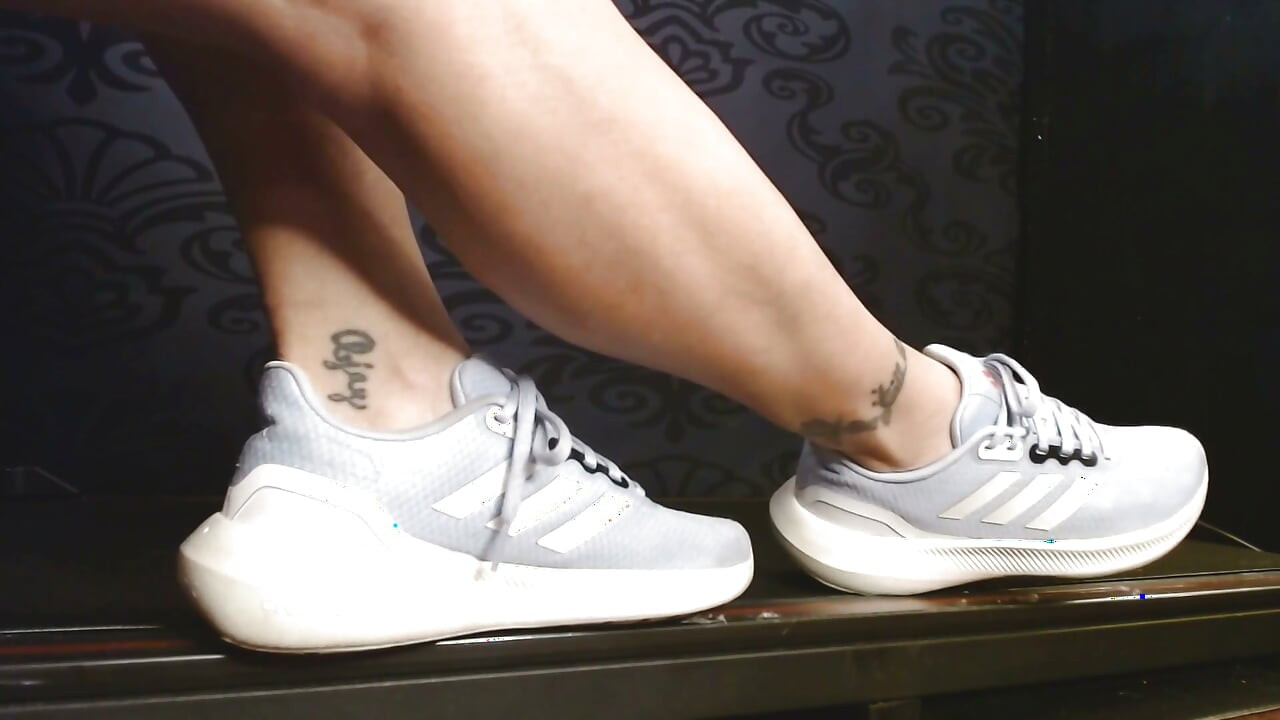 Blue Adidas adidas adidasi plimbare