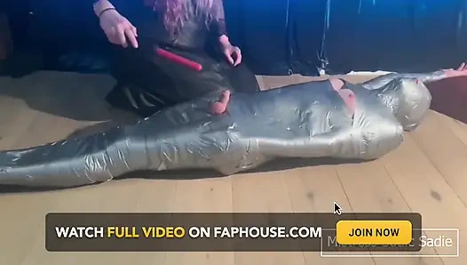 Aşağılama, çiğneme, elektro oyun ve diğer sapık oyunlarla dolu esaret filmi