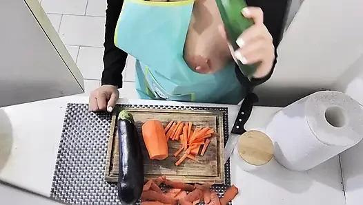 I shove a huge cucumber up my hungry asshole - Fetish