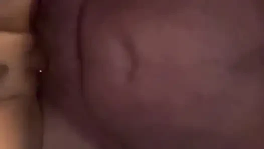 Stiefmutter bekommt riesigen schwanz, fickt hart und kommt